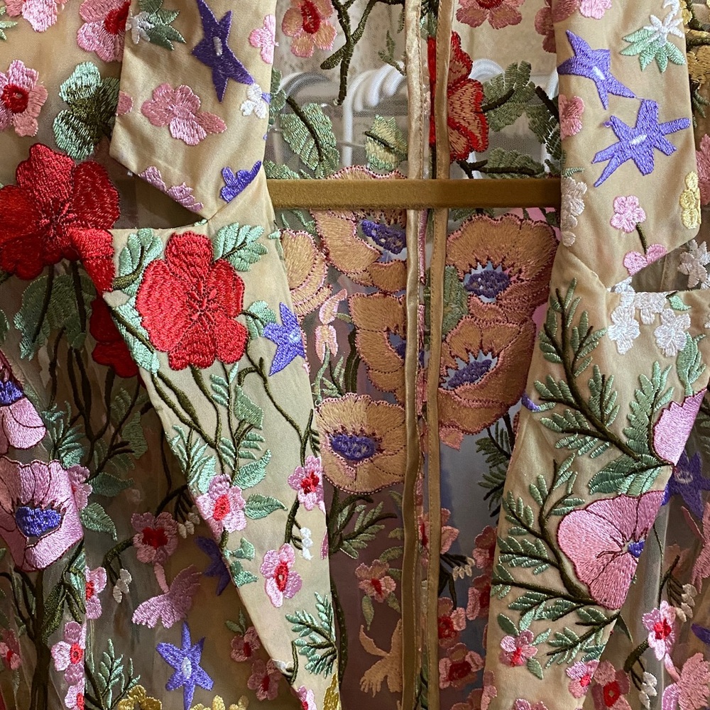 Erin Embroidered Blazer - Nude/combo color (XL) (Blazer only) R$179 - Picture 2 of 6